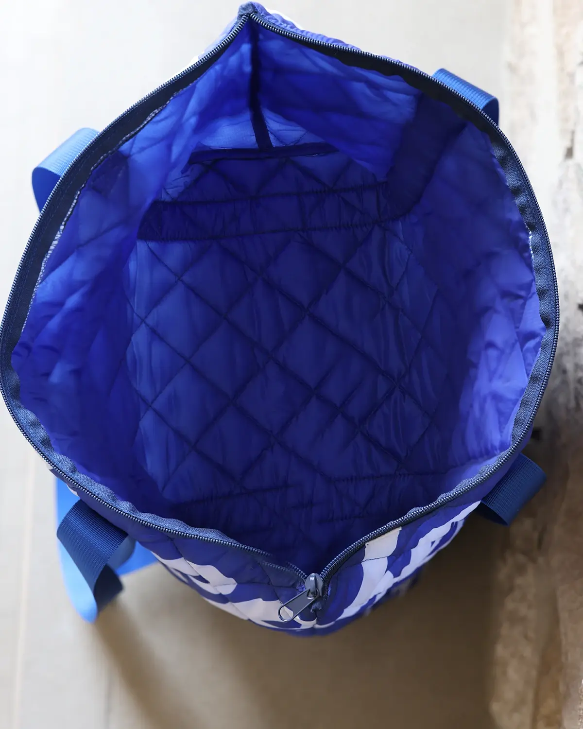 feel free Weekender Yoga Tote - Image 4
